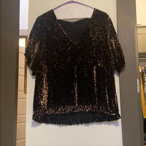 Made well Velvet top